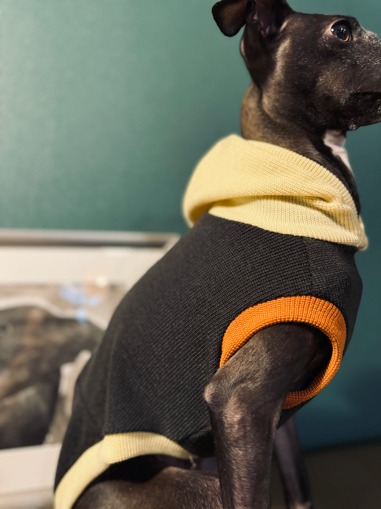 "HYGGE" Milano Knit Long Vest No-Sleeve-Khaki Color