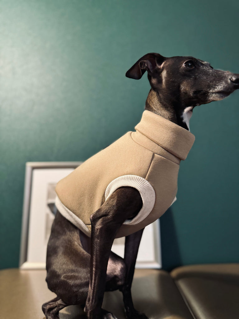 "HYGGE" Bonding Knit Short Vest No-Sleeve-Beige Color