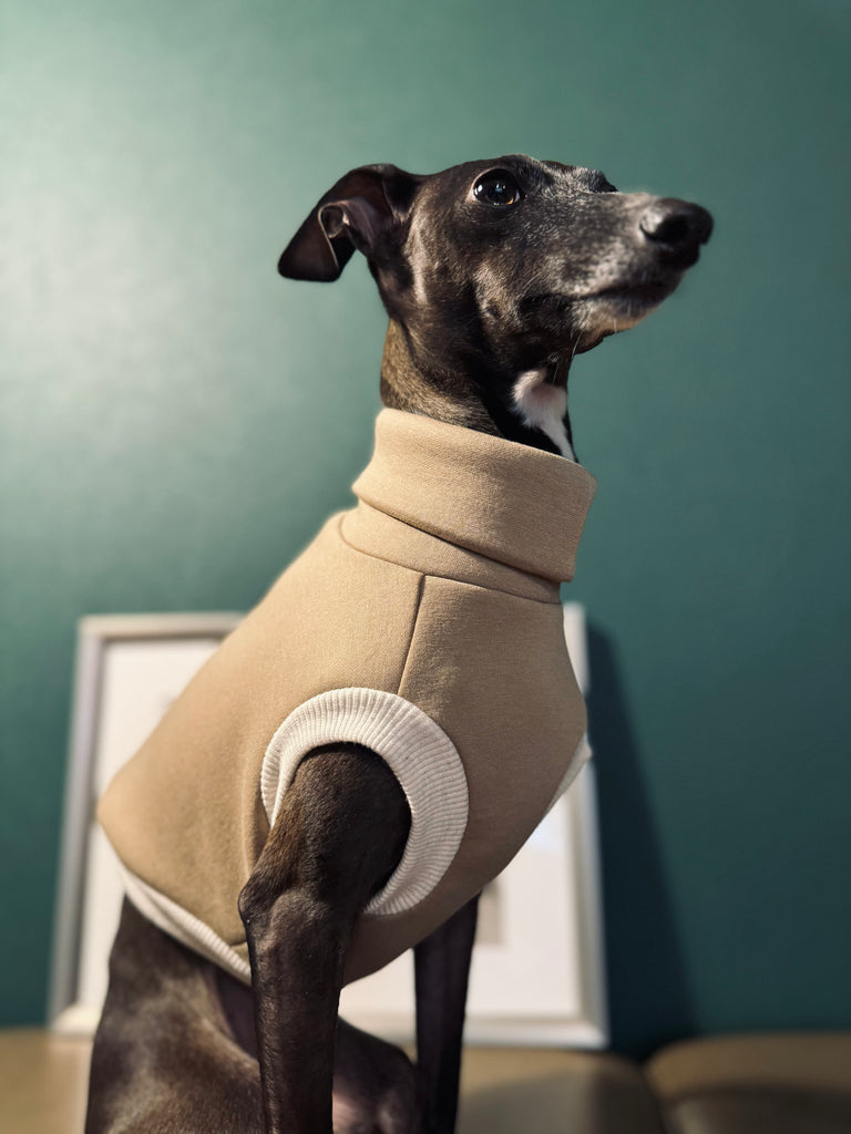 "HYGGE" Bonding Knit Short Vest No-Sleeve-Beige Color