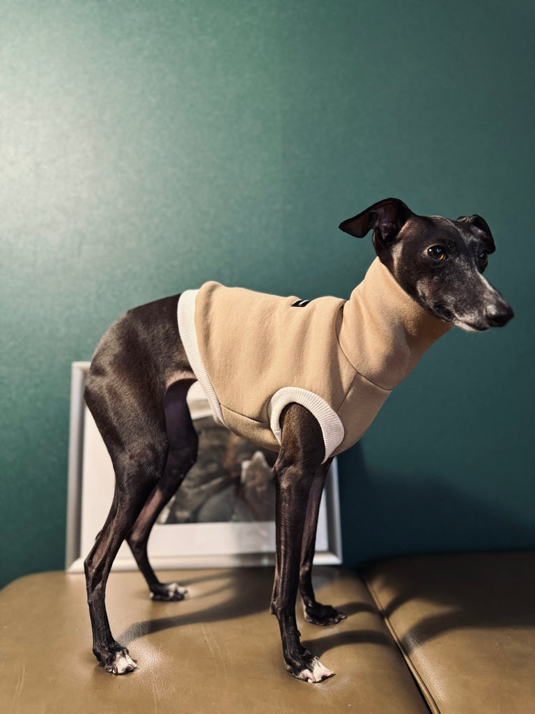 "HYGGE" Bonding Knit Short Vest No-Sleeve-Beige Color