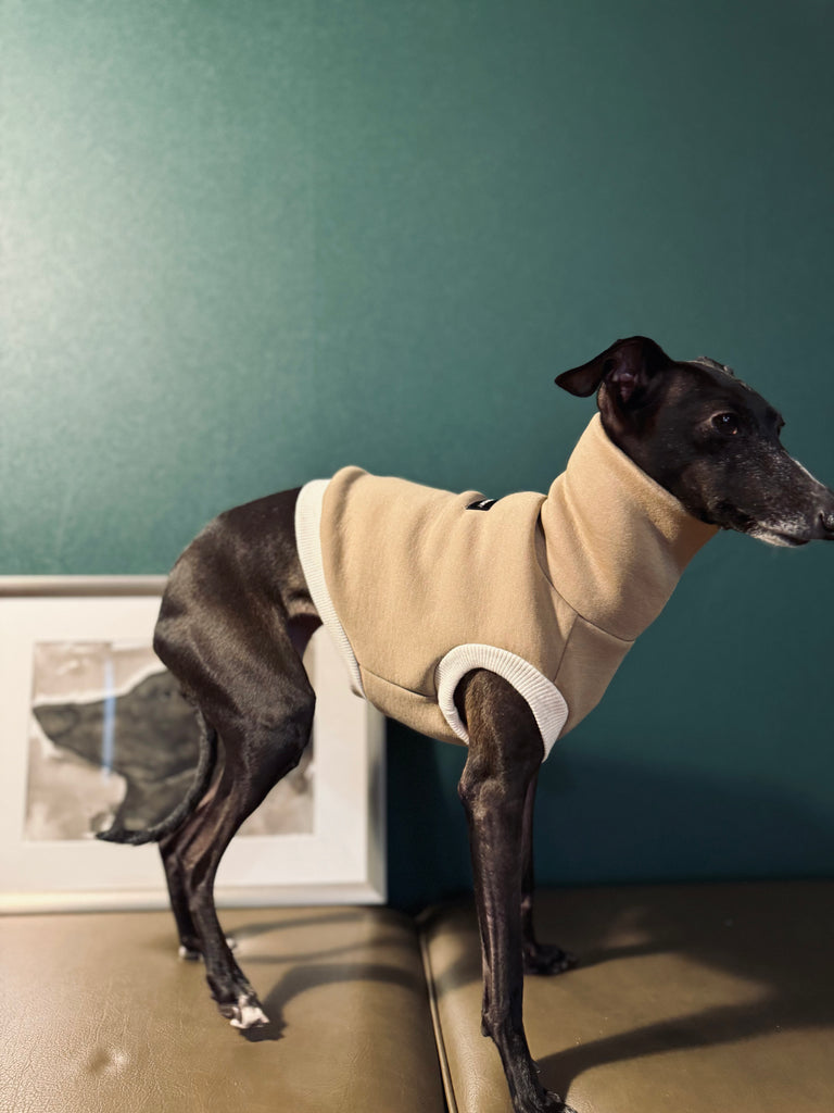 "HYGGE" Bonding Knit Short Vest No-Sleeve-Beige Color