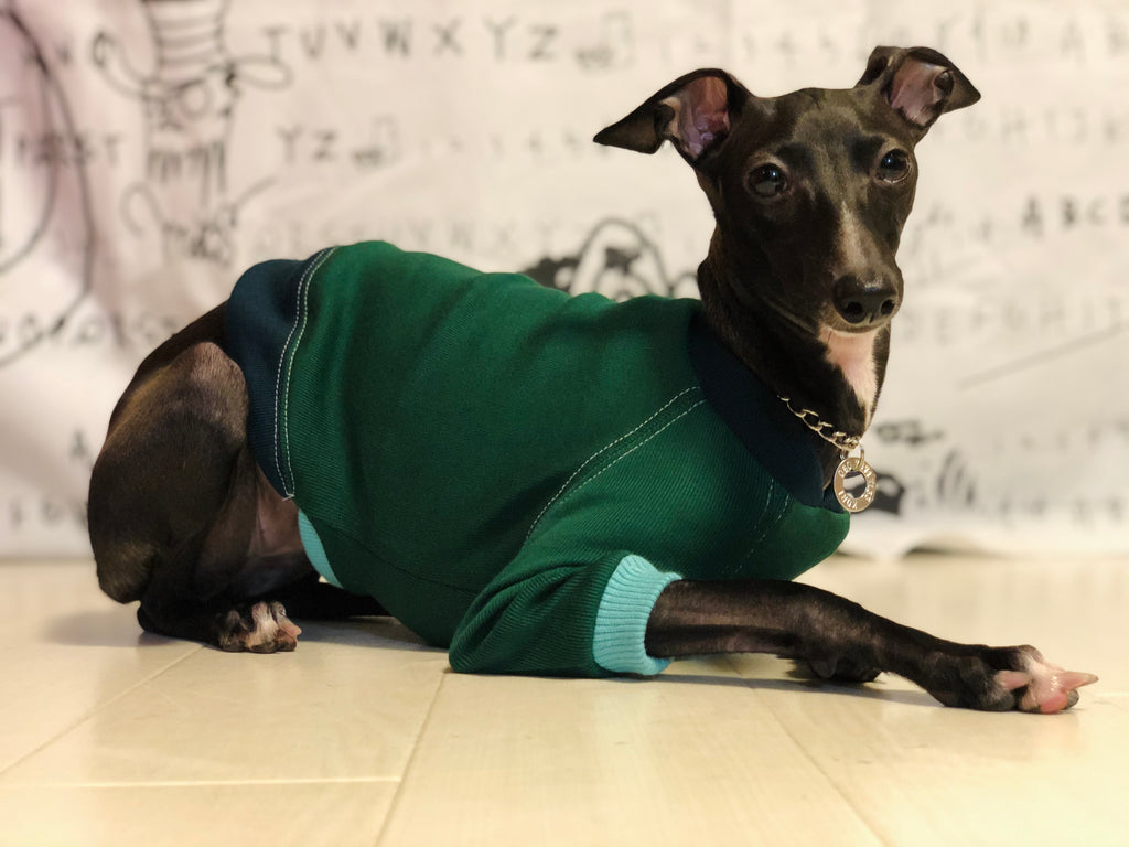 "A.M.10:00" T-Shirt -Green