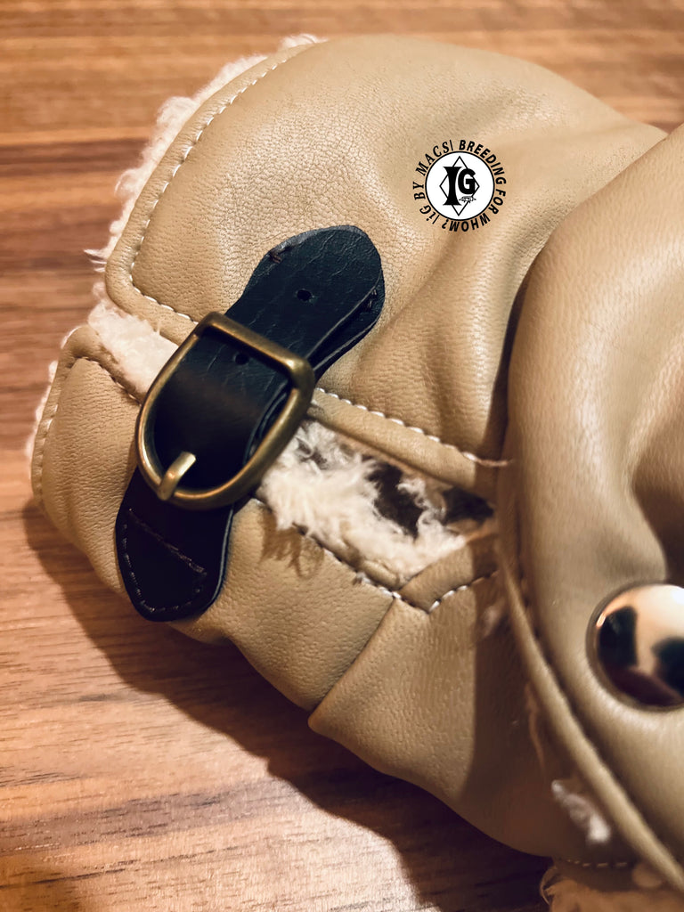 ”Stand-by(BFW?)” I'm Here Air tag Pocket Fake Leather Vest - LIGHT BROWN