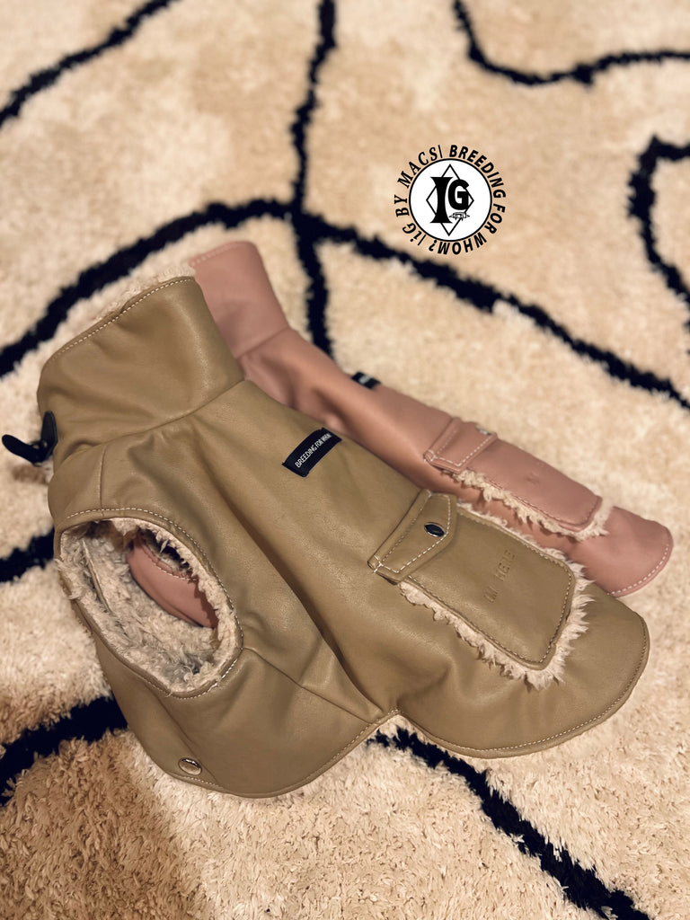 ”Stand-by(BFW?)” I'm Here Air tag Pocket Fake Leather Vest - LIGHT PINK