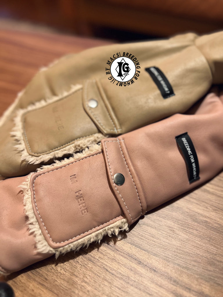 ”Stand-by(BFW?)” I'm Here Air tag Pocket Fake Leather Vest - LIGHT PINK